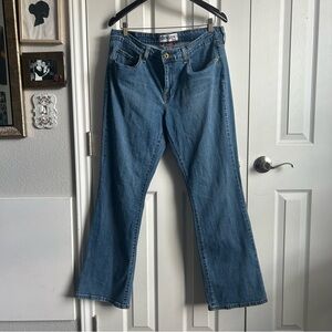 Levi’s Denizen regular wash boot cut blue jeans